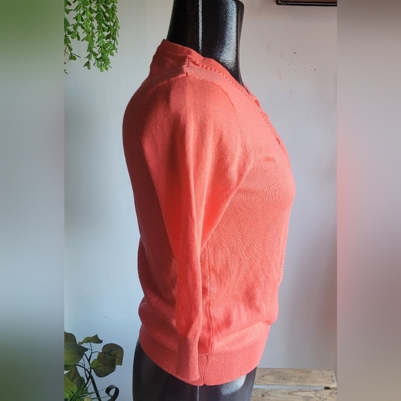 Merona Reddish Pink Cropped Sleeve Button Up Top M - Picture 4 of 7